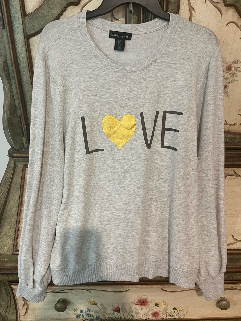 Cynthia Rowley Light Gray Crewneck with Gold Heart 'LOVE'